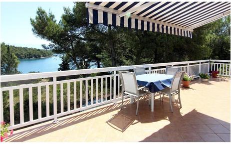 Gemütliches Ferienhaus : Region Dalmatien für 4 Personen