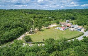 Gemütliches Ferienhaus : Region Rakalj für 7 Personen