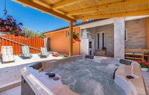  Für 5 Personen: Hübsches Apartment / Ferienwohnung in der Region Peroj