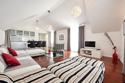  Für 8 Personen: Hübsches Apartment / Ferienwohnung in der Region Trogir