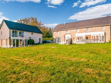 Gemütliches Ferienhaus : Region Thirimont für 18 Personen