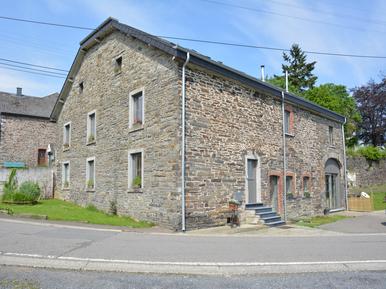 Gemütliches Ferienhaus : Region Tavigny für 14 Personen