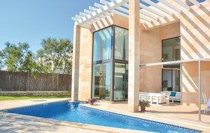 Gemütliches Ferienhaus : Region Portocolom für 8 Personen