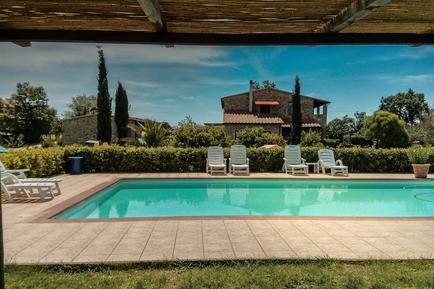  Für 4 Personen: Hübsches Apartment / Ferienwohnung in der Region Monterotondo Marittimo