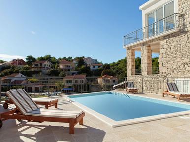 Gemütliches Ferienhaus : Region Kroatische Inseln für 17 Personen