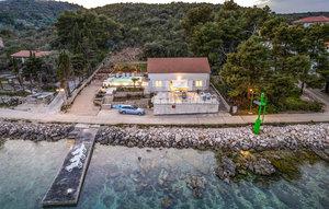 Gemütliches Ferienhaus : Region Dugi Otok für 8 Personen