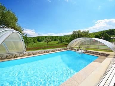 Ferienhaus mit Pool Ferienhaus mit Pool