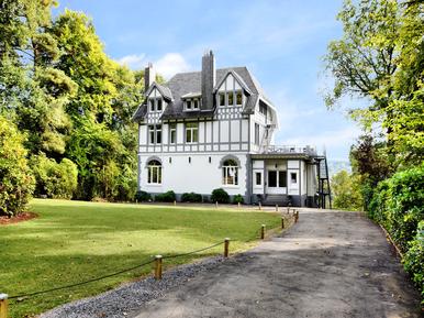 Gemütliches Ferienhaus : Region Spa für 22 Personen