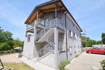  Für 4 Personen: Hübsches Apartment / Ferienwohnung in der Region Gabonjin