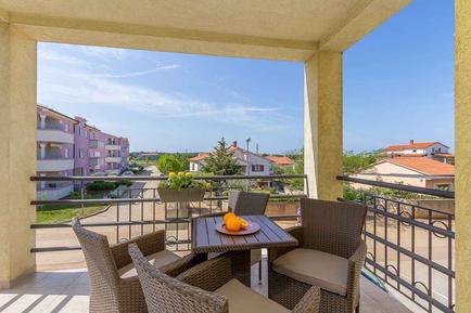  Für 4 Personen: Hübsches Apartment / Ferienwohnung in der Region Faâana-Surida