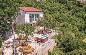Gemütliches Ferienhaus : Region Podgora für 4 Personen