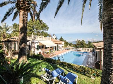 Ferienhaus mit Pool Ferienhaus mit Pool
