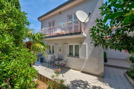  Für 8 Personen: Hübsches Apartment / Ferienwohnung in der Region Kroatische Adriaküste