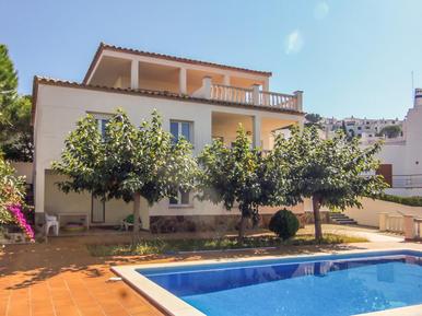 Gemütliches Ferienhaus : Region l'Escala für 10 Personen