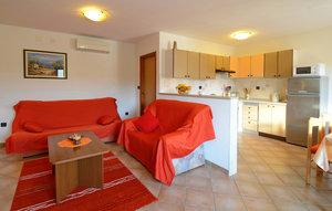 Gemütliches Ferienhaus : Region Rabac für 8 Personen