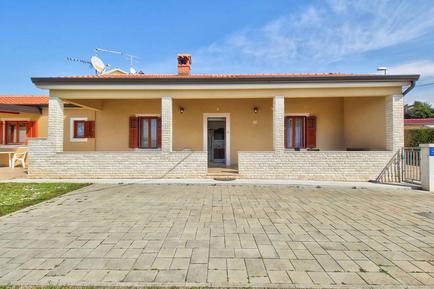  Für 4 Personen: Hübsches Apartment / Ferienwohnung in der Region Zambratija