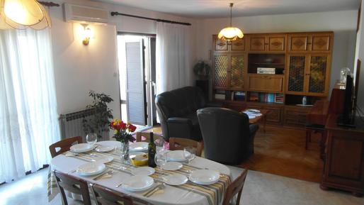  Für 6 Personen: Hübsches Apartment / Ferienwohnung in der Region Pjescana Uvala