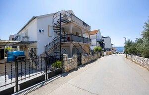  Für 4 Personen: Hübsches Apartment / Ferienwohnung in der Region Okrug Gornji