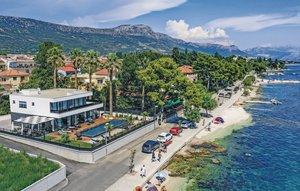 Gemütliches Ferienhaus : Region Kaštel Stari für 15 Personen