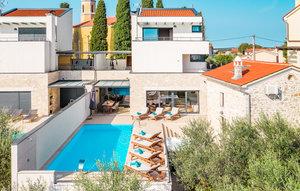 Gemütliches Ferienhaus : Region Valtura für 10 Personen