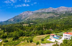 Ferienhaus, Privater Pool