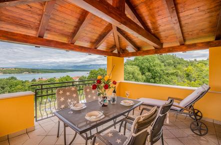  Für 5 Personen: Hübsches Apartment / Ferienwohnung in der Region Kroatische Inseln