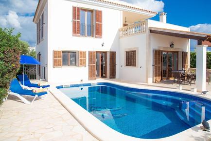 Gemütliches Ferienhaus : Region Cala Figuera für 6 Personen