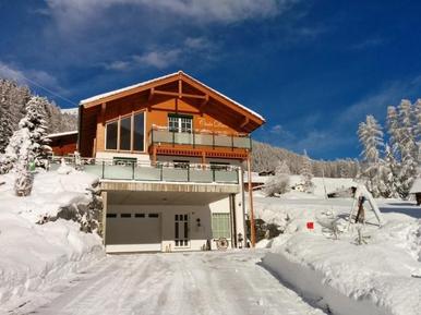 Ferienwohnung Davos Dorf Gunstig Buchen Schweiz Ab In Den Urlaub De