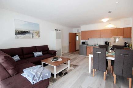  Für 4 Personen: Hübsches Apartment / Ferienwohnung in der Region Rügen