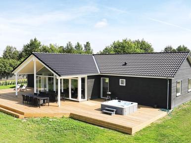 Gemütliches Ferienhaus : Region Marielyst für 14 Personen