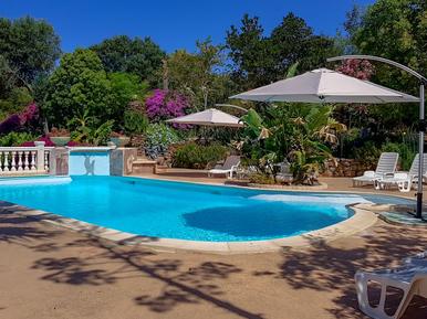 Ferienhaus mit Pool Ferienhaus mit Pool