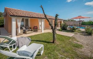 Gemütliches Ferienhaus : Region Orihi für 6 Personen