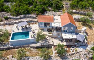 Gemütliches Ferienhaus : Region Blato für 4 Personen