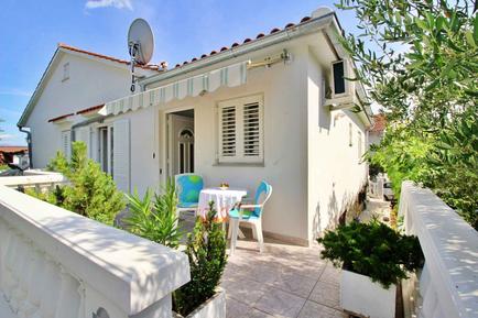  Für 2 Personen: Hübsches Apartment / Ferienwohnung in der Region Šilo