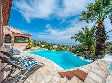 Gemütliches Ferienhaus : Region Cote d'Azur für 14 Personen
