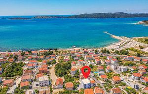  Für 4 Personen: Hübsches Apartment / Ferienwohnung in der Region Šibenik-Knin