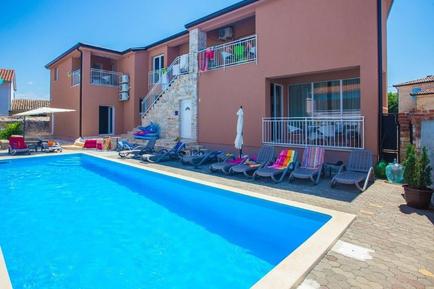  Für 4 Personen: Hübsches Apartment / Ferienwohnung in der Region Istrien