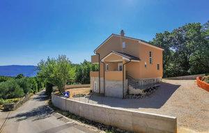 Gemütliches Ferienhaus : Region Risika für 4 Personen