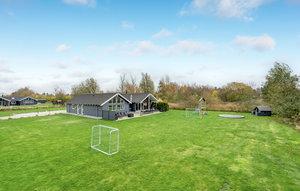 Gemütliches Ferienhaus : Region Marielyst für 18 Personen