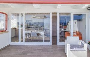 Gemütliches Ferienhaus : Region Santa Maria Di Ricadi für 12 Personen