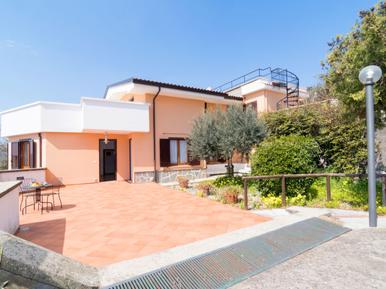 Gemütliches Ferienhaus : Region Sant'Agata sui due Golfi für 6 Personen