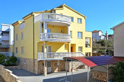  Für 5 Personen: Hübsches Apartment / Ferienwohnung in der Region Dalmatien