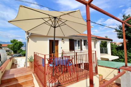  Für 2 Personen: Hübsches Apartment / Ferienwohnung in der Region Šilo