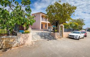 Gemütliches Ferienhaus : Region Fazana für 8 Personen