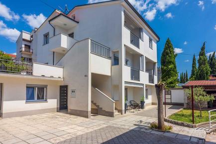  Für 6 Personen: Hübsches Apartment / Ferienwohnung in der Region Dramalj