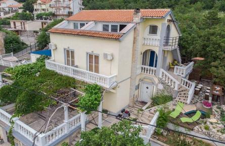  Für 11 Personen: Hübsches Apartment / Ferienwohnung in der Region Gespanschaft Primorje-Gorski
