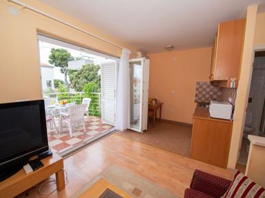  Für 4 Personen: Hübsches Apartment / Ferienwohnung in der Region Makarska