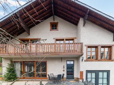 Gemütliches Ferienhaus : Region Vresse-sur-Semois für 9 Personen