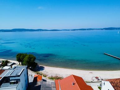  Für 4 Personen: Hübsches Apartment / Ferienwohnung in der Region Sukošan