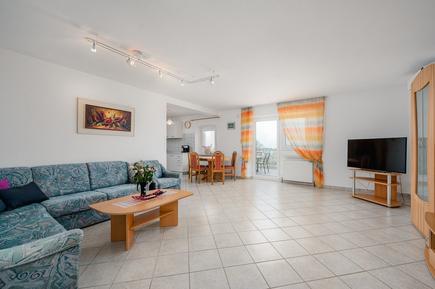  Für 6 Personen: Hübsches Apartment / Ferienwohnung in der Region Valica